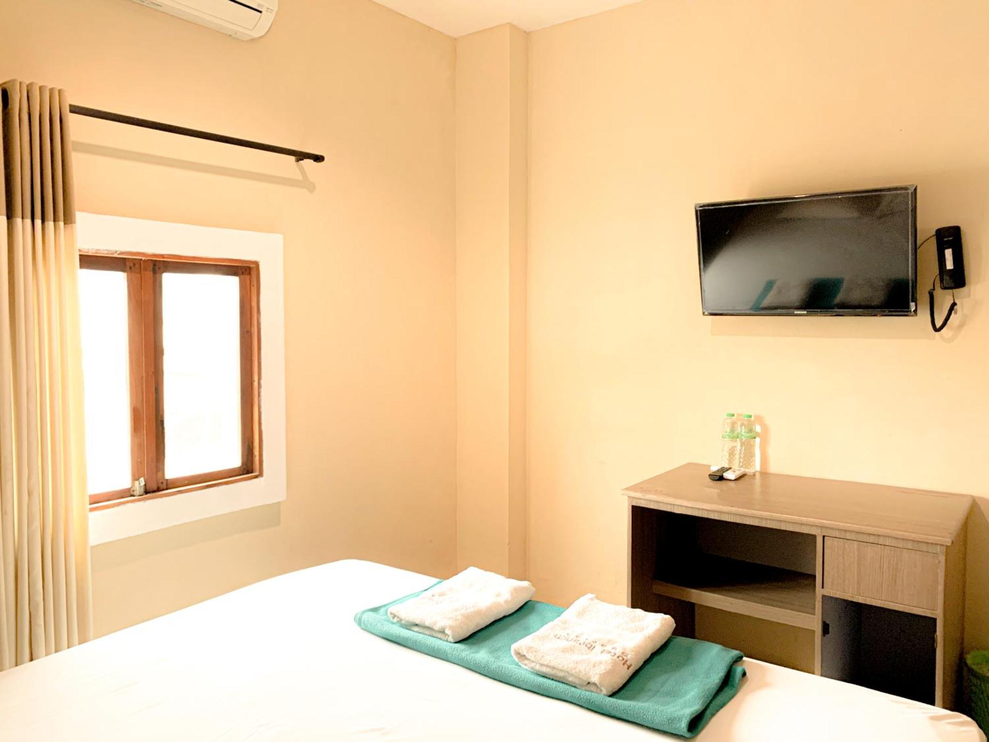 Hotel Syariah Larismanis Semarang Ngoại thất bức ảnh